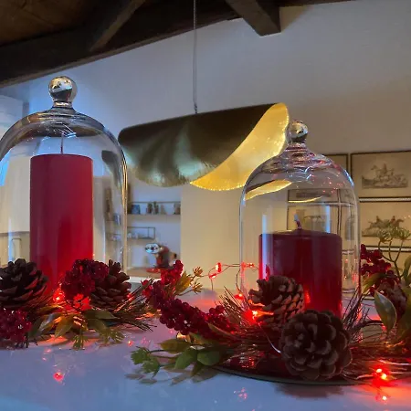 Romantik, Charming House Apartman