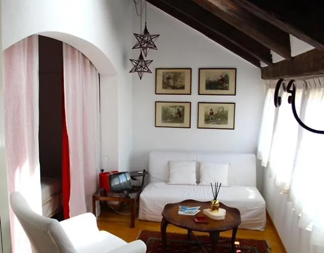 Romantik, Charming House